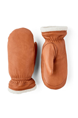 Hestra Boda Leather Mittens in cork colour. 