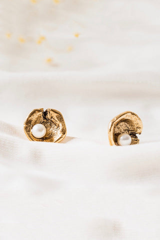 Tilly Doro 24k gold plated and pearl Oyster stud earrings. 