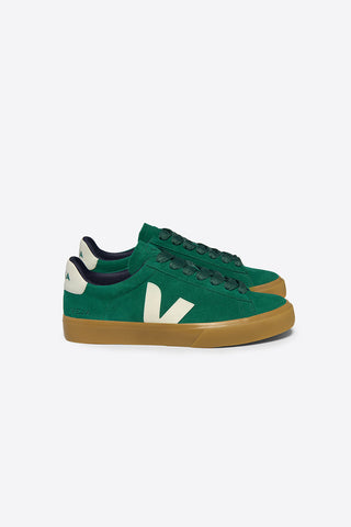 Side view of Veja Campo Bold Suede in Golf (Green) and Pierre logo (off white). 