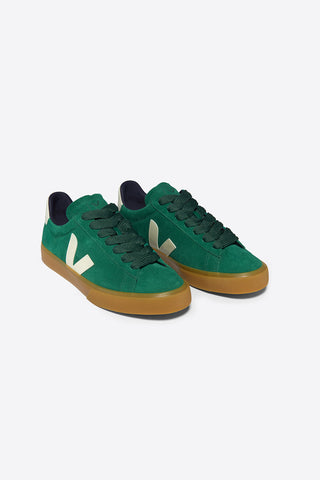 Veja Campo Bold Suede in Golf (Green) and Pierre logo (off white). 