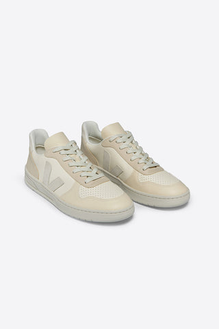 Side view of Veja V10 sneaker in Multico Cashew Pierre combo. 